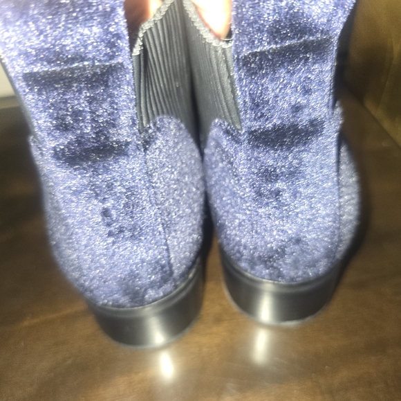 DOLCE VITA  BLUE VELVET BOOTIES SZ 8 - Picture 12 of 12